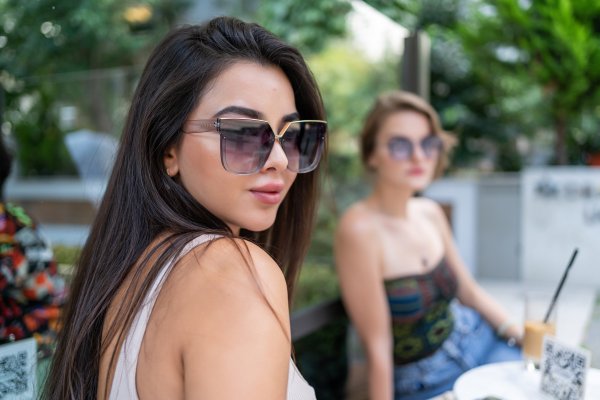 ENK Gri Degrade Güneş Gözlüğü