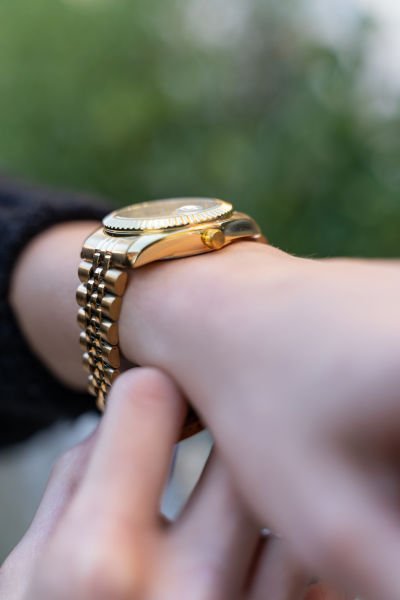 RLX Taşlı Gold Saat
